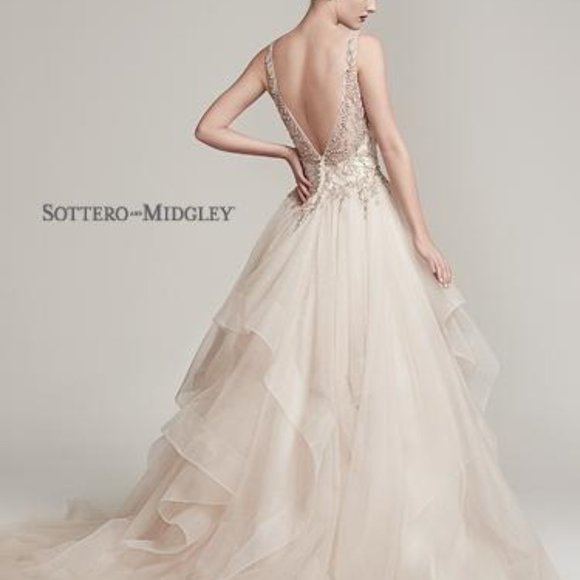 Sottero and Midgley Amélie Wedding Dress - Picture 6 of 7